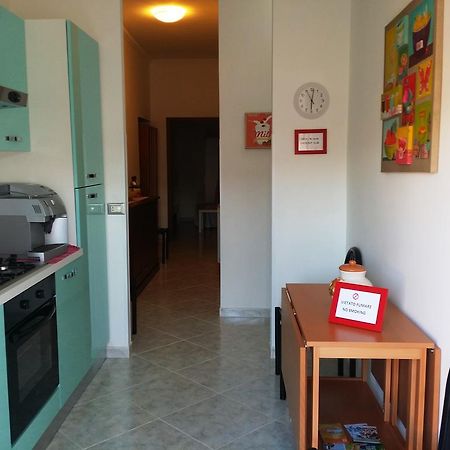 Bed and Breakfast La Darsena Di Ф'юмічіно Екстер'єр фото