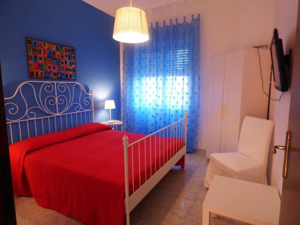 Bed and Breakfast La Darsena Di Ф'юмічіно Екстер'єр фото